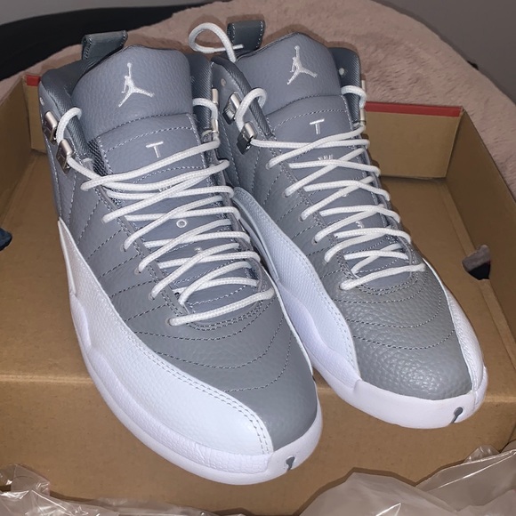 Air Jordan 12 Retro Stealth size:7 (M).  *BRAND NEW NEVER WORN*